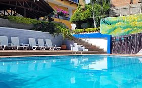 Hotel Brisas De Santa Fe